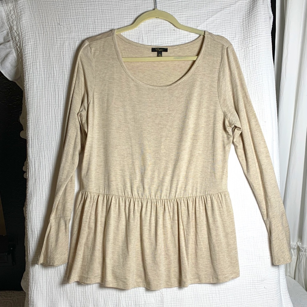 Cream/light tan soft top - cozy ready for fall sz XL